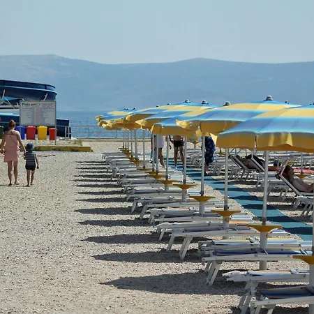 דירה With A Parking Space Selce, Crikvenica - 2404 סלצה