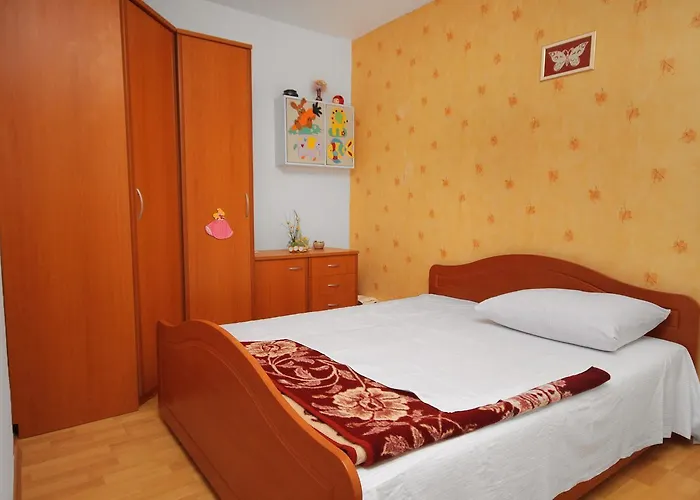 Апартаменты With A Parking Space Selce, Crikvenica - 2404 *
