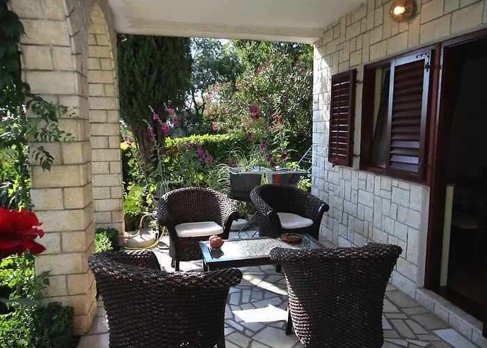 Апартаменты With A Parking Space Selce, Crikvenica - 2404 *