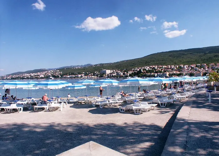 Апартаменты With A Parking Space Selce, Crikvenica - 2404 *
