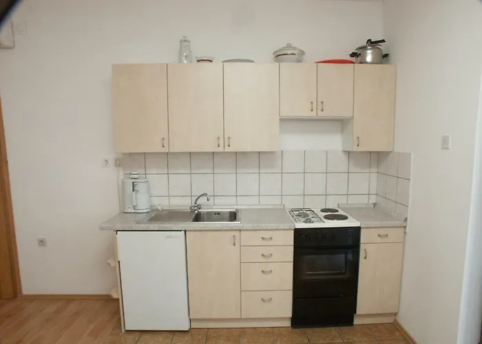 Апартаменты With A Parking Space Selce, Crikvenica - 2404
